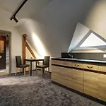 Vysehrad بيت ضيافة 4*