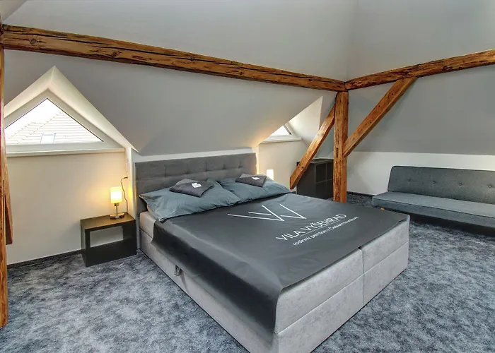Konukevi Vysehrad 4*